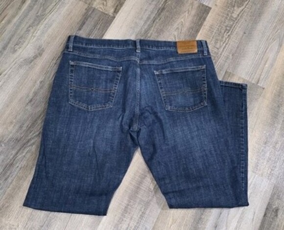 Lucky Brand Jeans 221 Original Straight Men's Size 40x32 Medium Wash - Picture 6 of 9